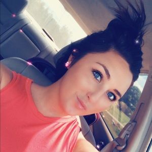 Meet your Posher, Nikki